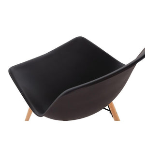 Bolero Arlo polypropyleen stoelen met houten poten grijs (2 stuks)