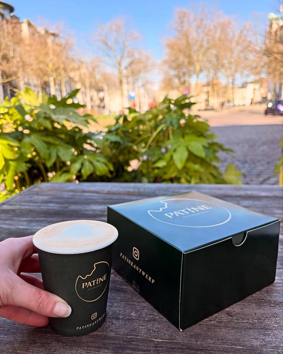 Composteerbare koffiebekers en patisseriedozen voor Bistro Patine