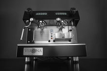Afbeelding in Gallery-weergave laden, Koffiemachine Julia Compact, 2-groeps, automatisch
