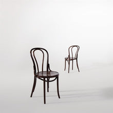 Afbeelding in Gallery-weergave laden, Fameg buighouten bistrostoelen walnootkleur (2 stuks)