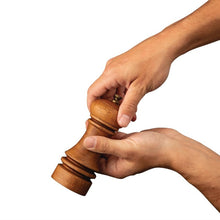 Afbeelding in Gallery-weergave laden, Olympia houten zout- en pepermolen 15cm