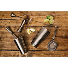 Afbeelding in Gallery-weergave laden, Beaumont gebogen Moscow Mule mok met antieke koperen afwerking 500ml