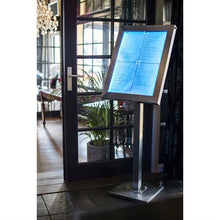 Afbeelding in Gallery-weergave laden, Securit RVS Gekleurd LED 4XA4 display met paal en voet