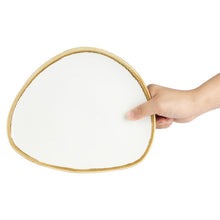 Afbeelding in Gallery-weergave laden, Olympia Kiln driehoekige borden krijtwit 230mm (6 stuks)