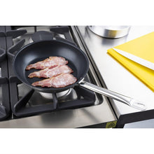 Afbeelding in Gallery-weergave laden, Vogue Platinum Plus Teflon anti-aanbak RVS koekenpan 24cm