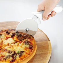 Afbeelding in Gallery-weergave laden, Hygiplas RVS pizzawiel wit 10cm