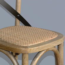 Afbeelding in Gallery-weergave laden, Bolero houten barkruk met gekruiste rugleuning naturel
