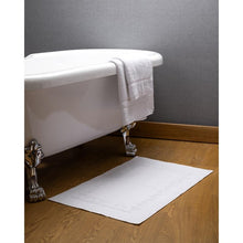 Afbeelding in Gallery-weergave laden, Mitre Comfort Nova badmat wit 50x80cm