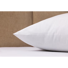 Afbeelding in Gallery-weergave laden, Mitre Comfort Simply Soft Kussen