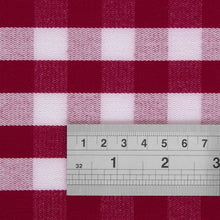 Afbeelding in Gallery-weergave laden, Mitre Comfort Gingham servet rood-wit 41x41cm (10 stuks)