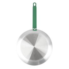 Afbeelding in Gallery-weergave laden, Hygiplas Aluminium Antiaanbak Teflon Platinum Plus Koekenpan met Groen Handvat 28cm