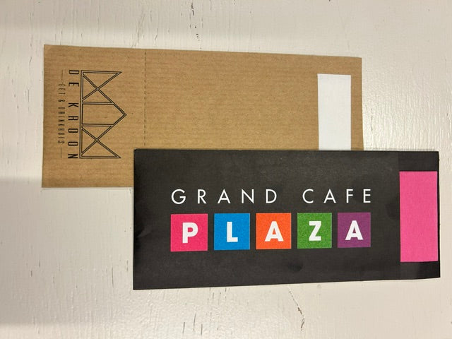 Bedrukte bestekzakjes voor De Kroon en Grand Café Plaza