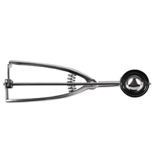 Afbeelding in Gallery-weergave laden, Vogue RVS ijsschep/portioneerlepel maat 50