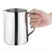 Afbeelding in Gallery-weergave laden, Olympia RVS melkkan 1,5L