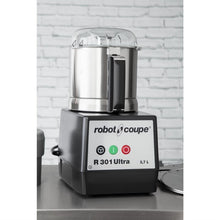 Afbeelding in Gallery-weergave laden, Robot Coupe R301D foodprocessor met groentesnijder